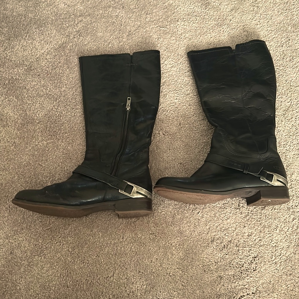 Ugg Black leather tall boots. Size 8.